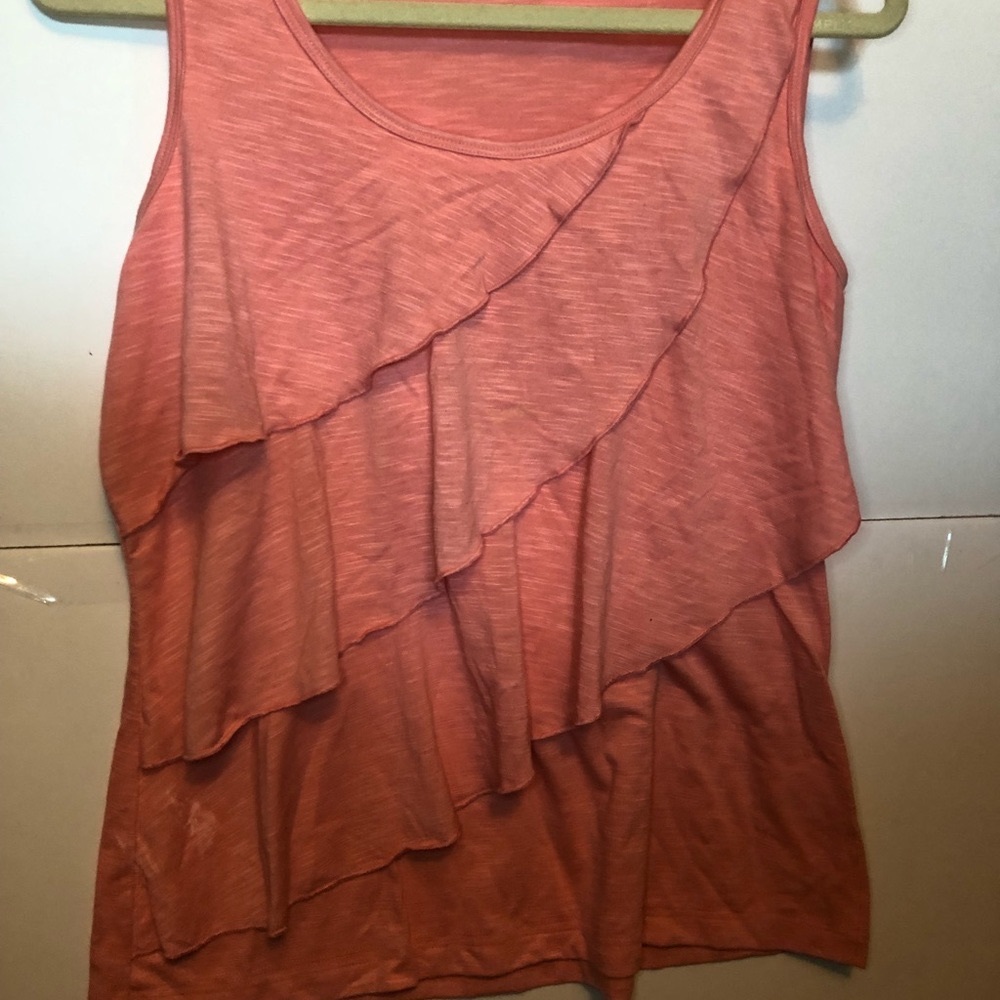 Croft & Barrow peach or light pink sleeveless pullover top Size M